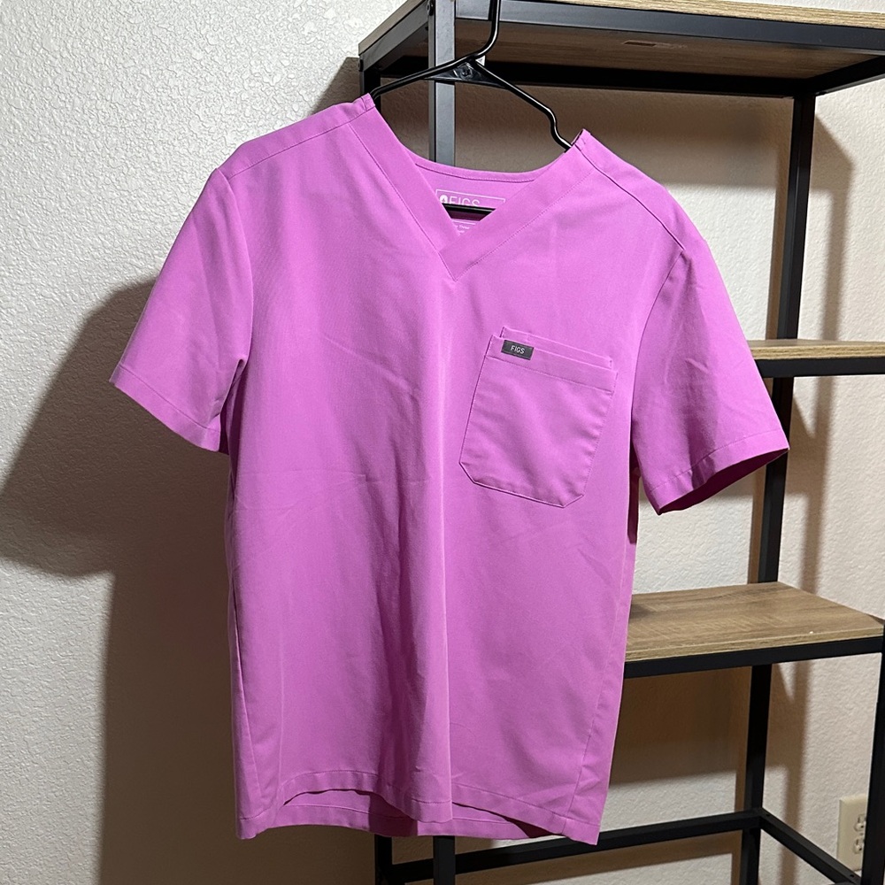 Figs scrubs men’s Leon top